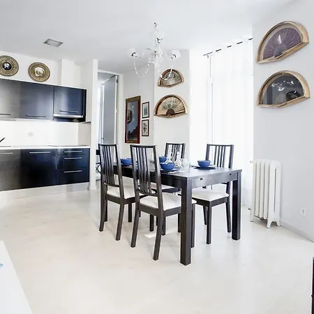 דירה Emyrent I San Martin סן סבסטיאן